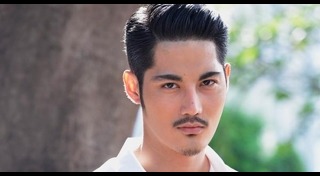 บัลลังก์หงส์