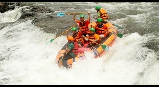 ล่องแก่งหินเพิง