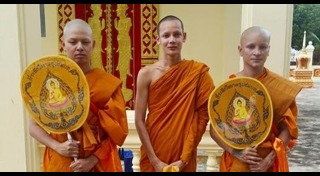 พระแจ๊ส อดีตมิสทิฟฟานี่