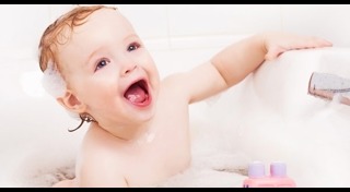 อาบน้ำเด็ก