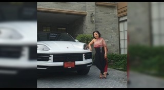 ยายหนิง แม่ชมพู่