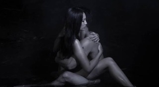 พรหมจรรย์ สวยพันธุ์สยอง