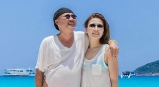 ติ๊ก กลิ่นสี