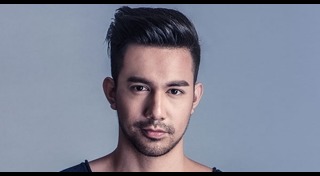 จัสติน ผ่องอำไพ