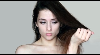 ผมแห้งเสีย