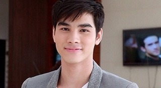 โบ๊ท ธารา