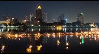 เที่ยววันลอยกระทง