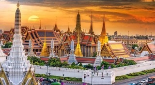 หลุมยุบไทย