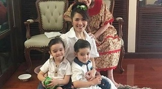 น้ำฝน โกมลฐิติ