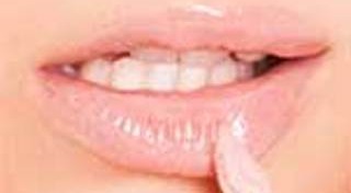 ริมฝีปากแห้ง