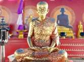 คอหวยเช็กด่วน ! ปฏิทินหลวงพ่อรวยเผยหวยเด็ดงวดนี้ 1 พ.ย. 68 น่าจับตาทั้งแผง
